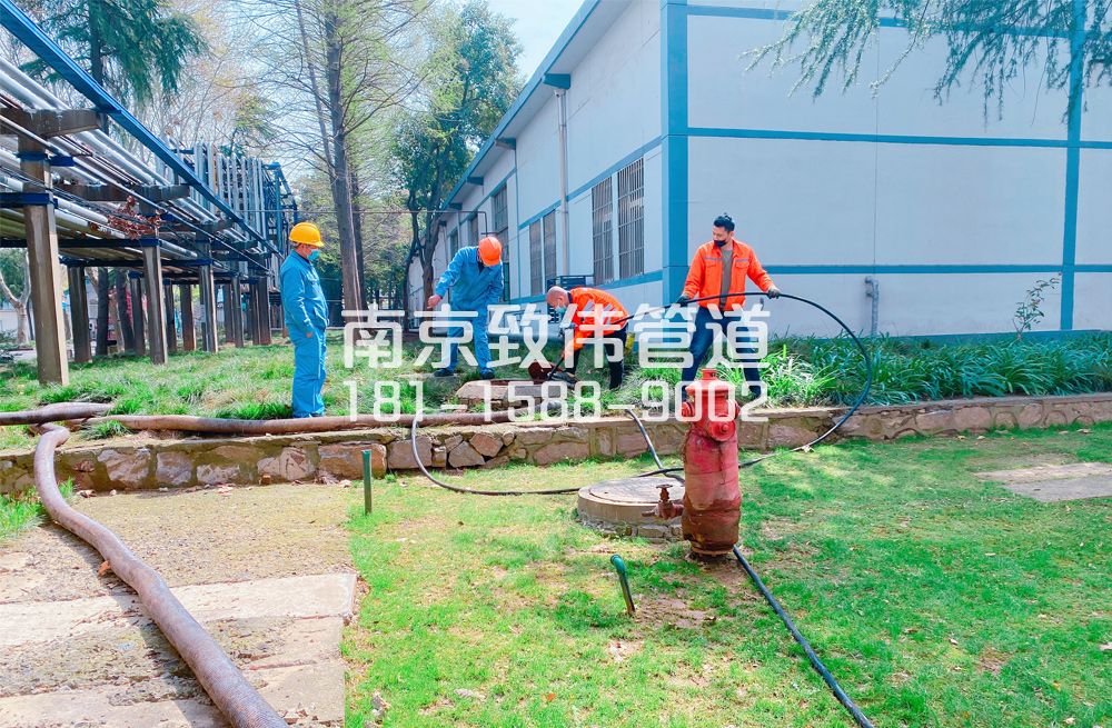 360建邺石化工厂管道清洗